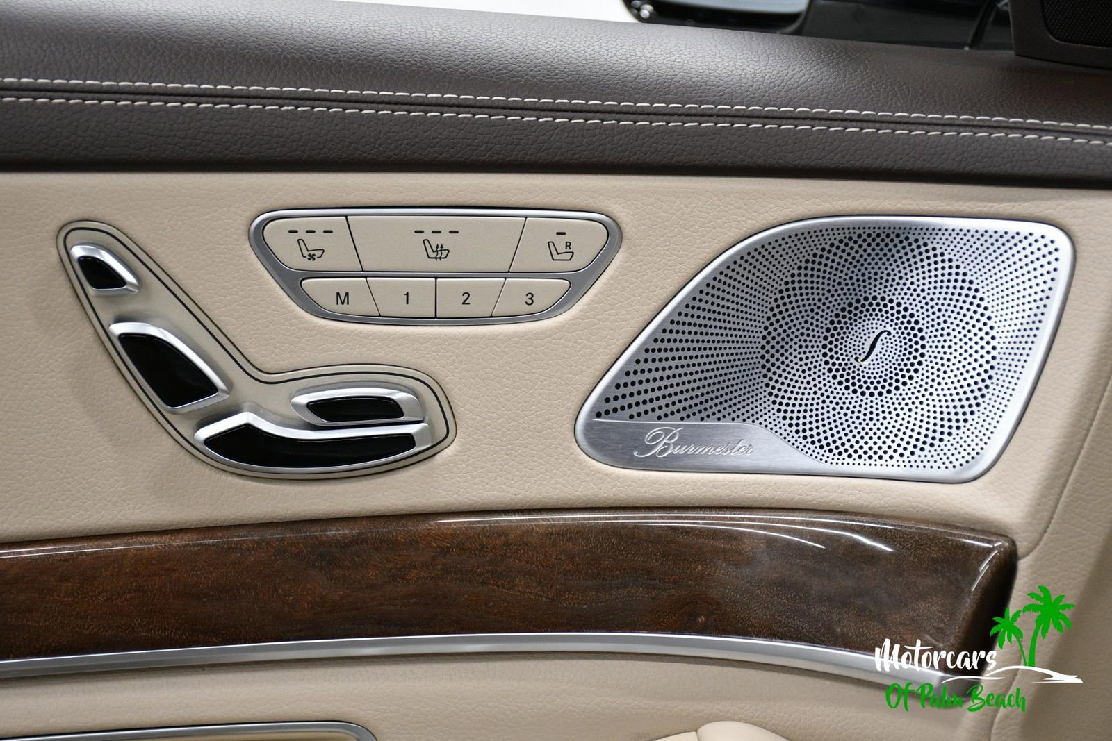 Used 2019 Mercedes-Benz S 560 Sedan image 32