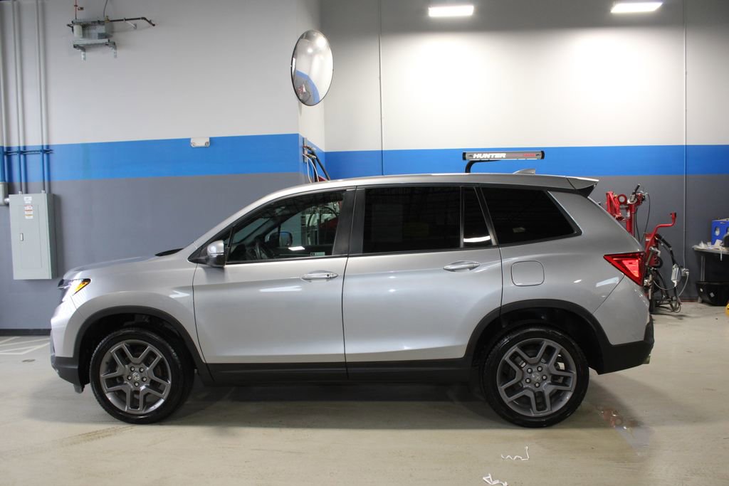 Used 2023 Honda Passport EX-L image 16