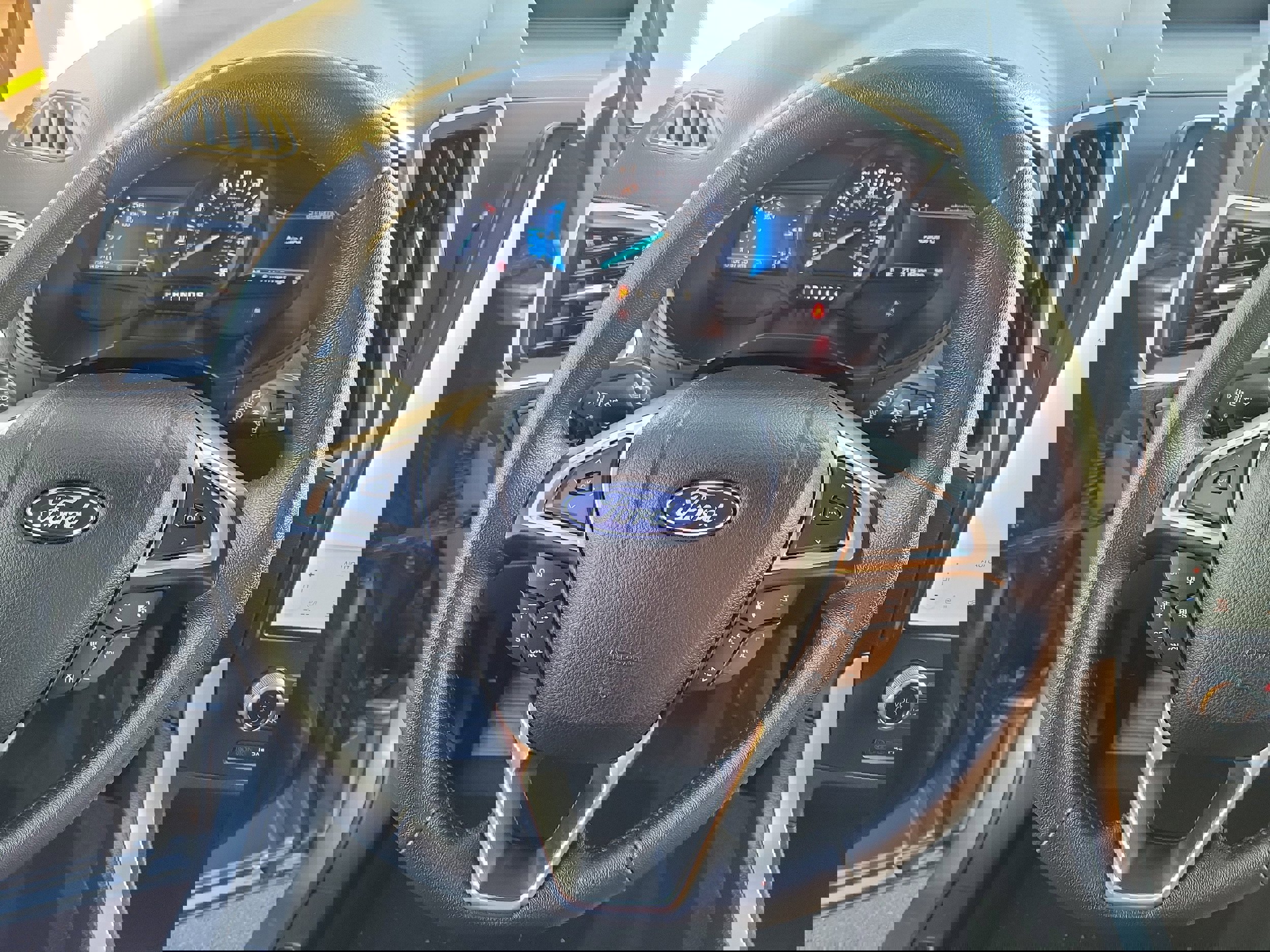 Used 2024 Ford Edge SEL w/ Convenience Package image 24