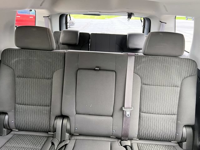 Used 2016 GMC Yukon SLE w/ Convenience Package AWD/4WD image 14