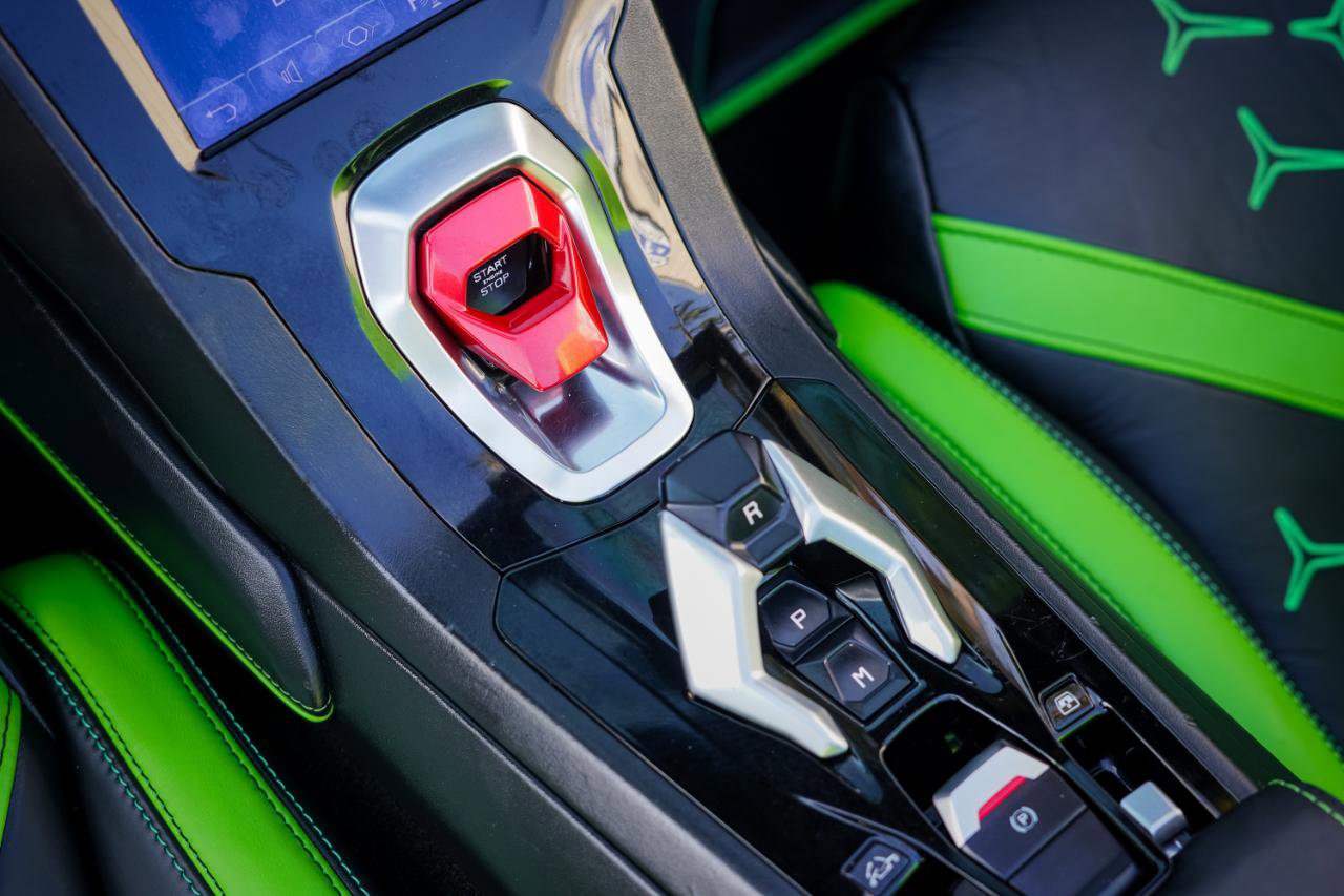 Used 2020 Lamborghini Huracan EVO AWD/4WD image 17