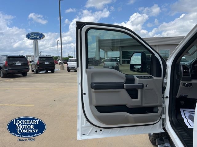 Used 2021 Ford F350 XLT w/ XLT Value Package AWD/4WD image 11