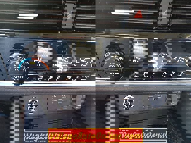 Used 2022 Nissan Rogue SV image 20