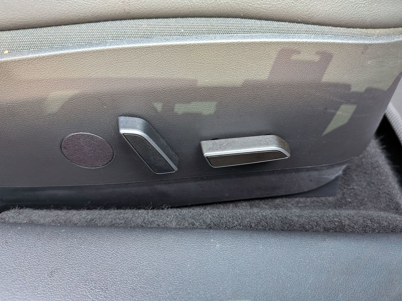 Used 2023 Tesla Model 3 Performance image 38