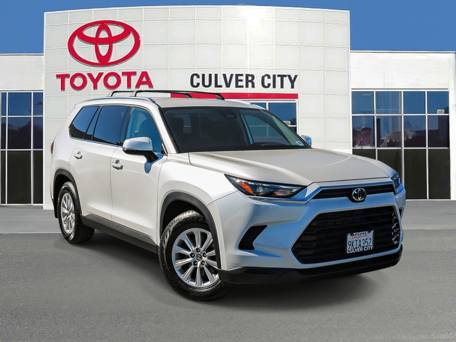 Used 2024 Toyota Grand Highlander XLE