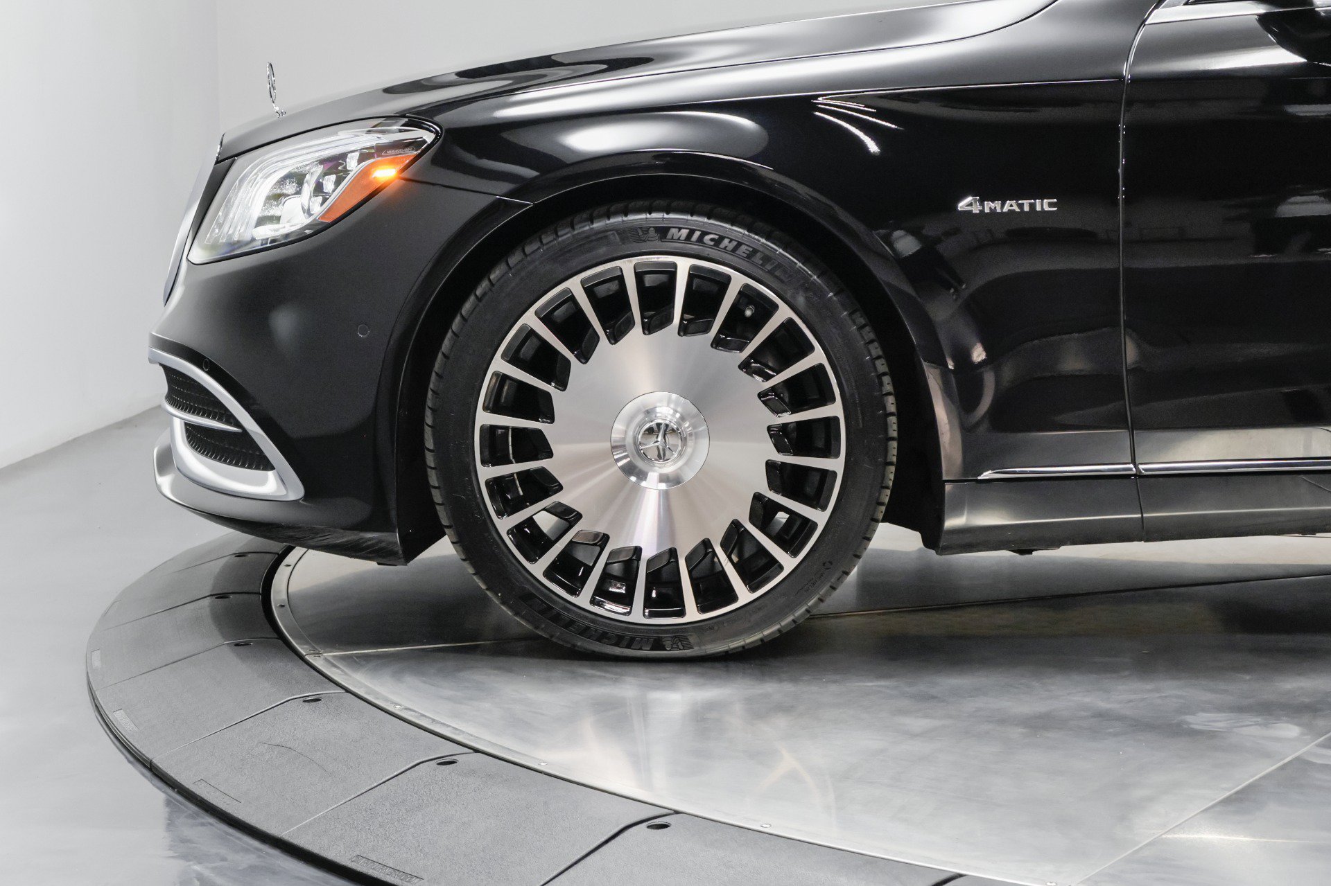 Used 2019 Mercedes-Benz Maybach S 560 4MATIC image 23