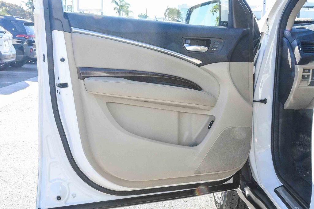 Used 2018 Acura MDX FWD image 23
