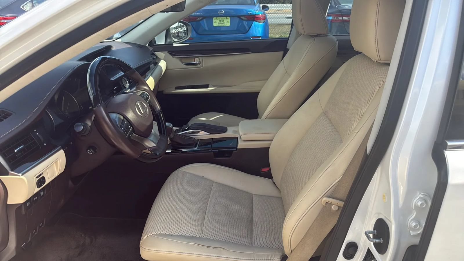 Used 2018 Lexus ES 350 w/ Navigation System Package FWD image 11