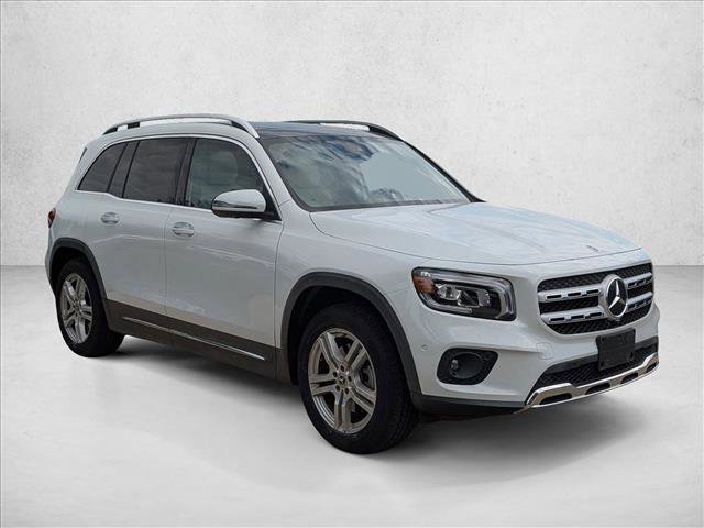 Used 2022 Mercedes-Benz GLB 250 4MATIC image 3