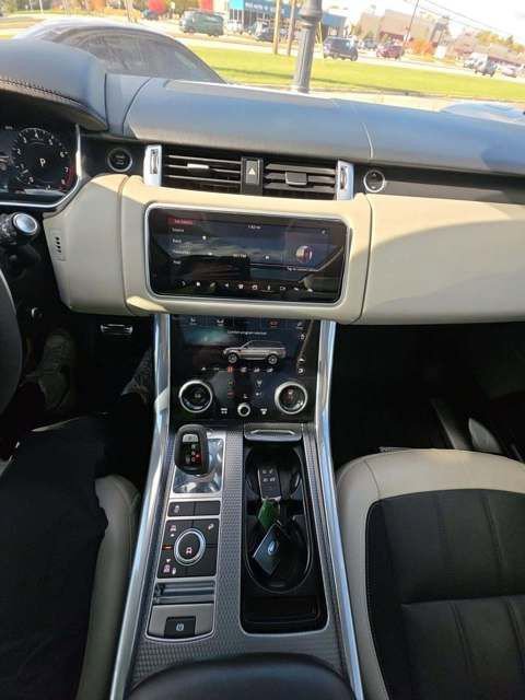 Used 2020 Land Rover Range Rover Sport HST image 5
