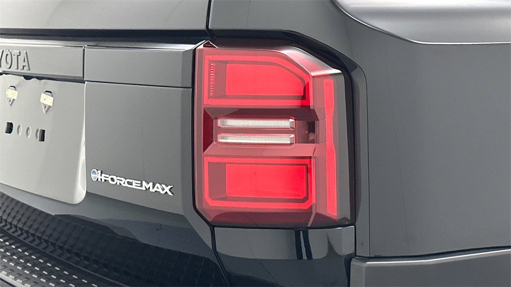 Used 2024 Toyota Land Cruiser image 25