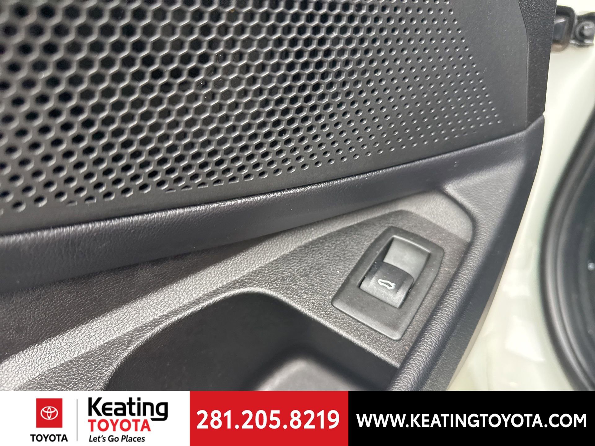 Used 2020 BMW 330i Sedan image 11