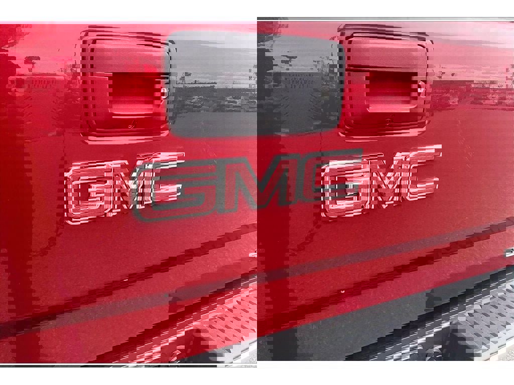 Used 2018 GMC Sierra 1500 SLT image 35