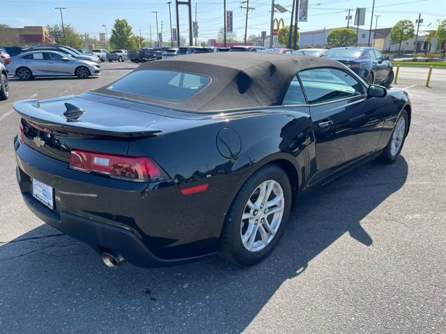 Used 2015 Chevrolet Camaro LT RWD image 8