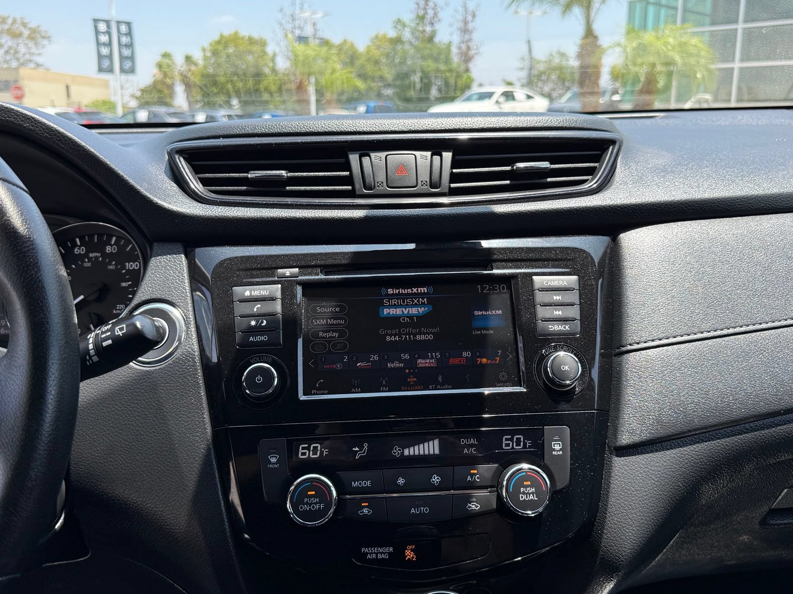 Used 2020 Nissan Rogue SV FWD image 28