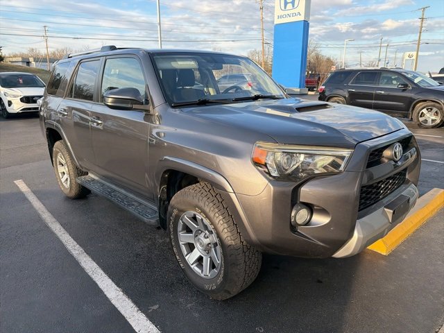 Used 2015 Toyota 4Runner Trail image 3