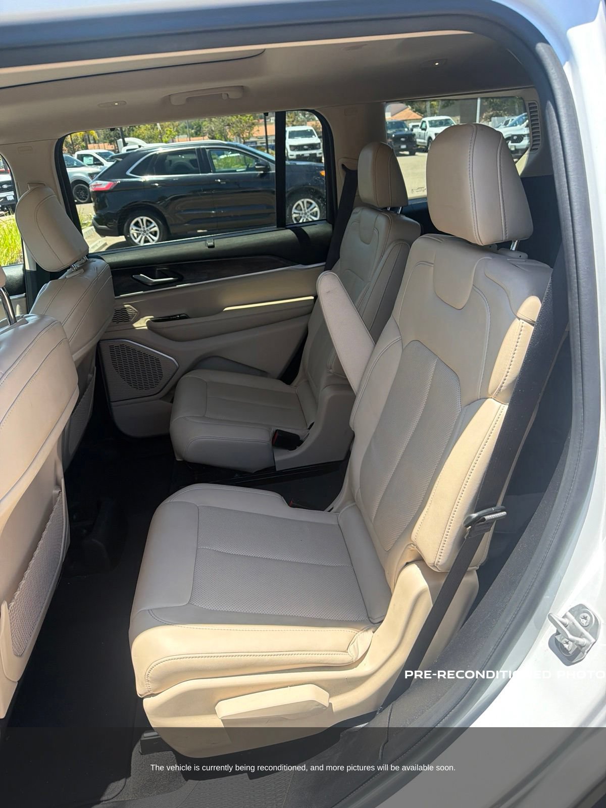 Used 2021 Jeep Grand Cherokee L Limited w/ Luxury Tech Group II AWD/4WD image 8