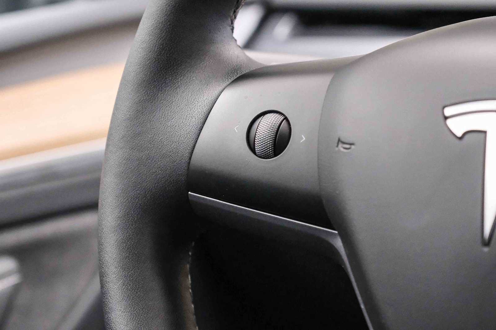 Used 2023 Tesla Model Y Long Range AWD/4WD image 20
