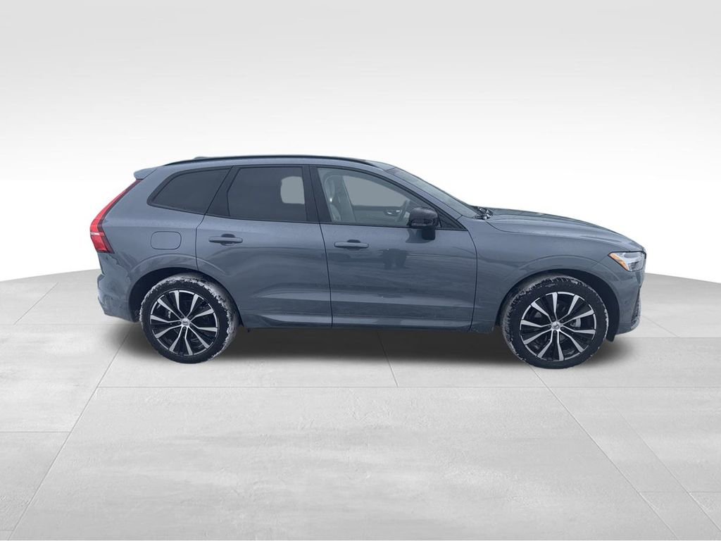 Certified 2023 Volvo XC60 B5 Plus w/ Climate Package image 7