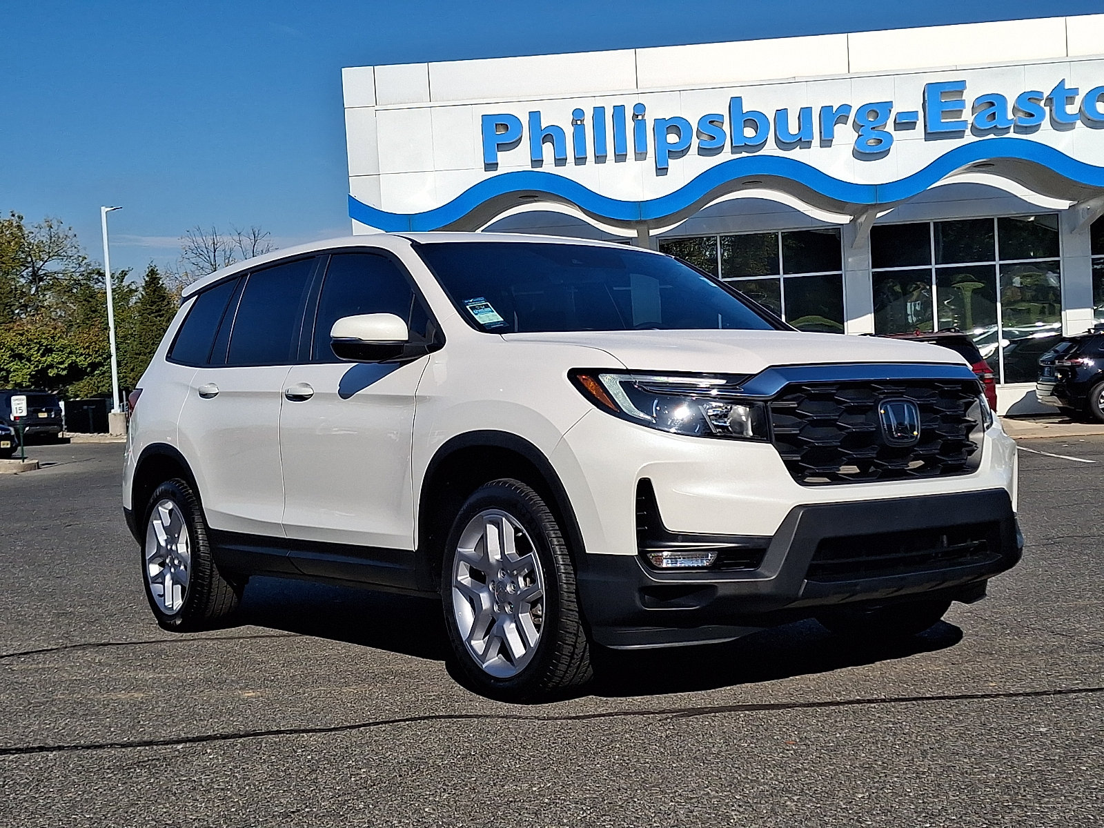 Used 2024 Honda Passport EX-L image 1