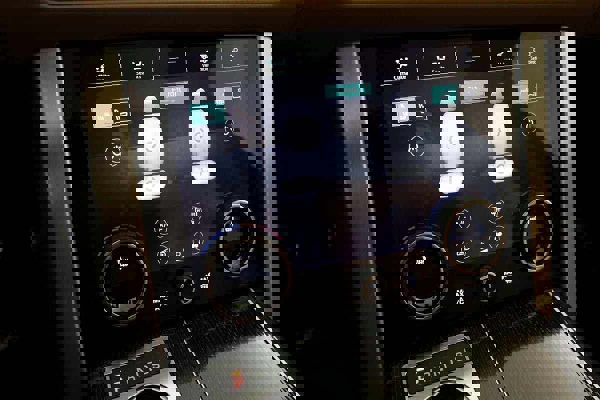 Used 2019 Land Rover Range Rover Autobiography image 30