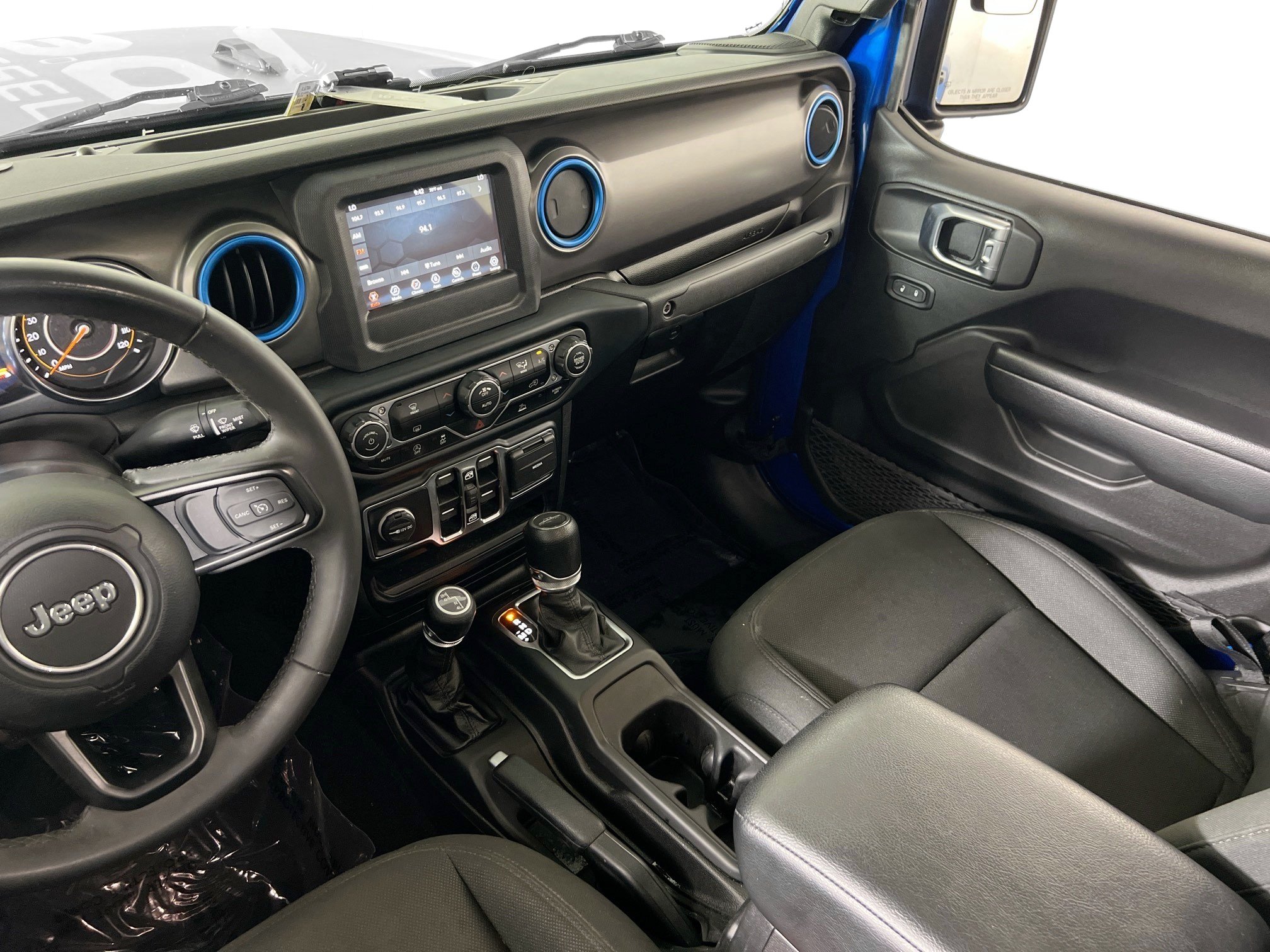 Used 2023 Jeep Gladiator Sport AWD/4WD image 21