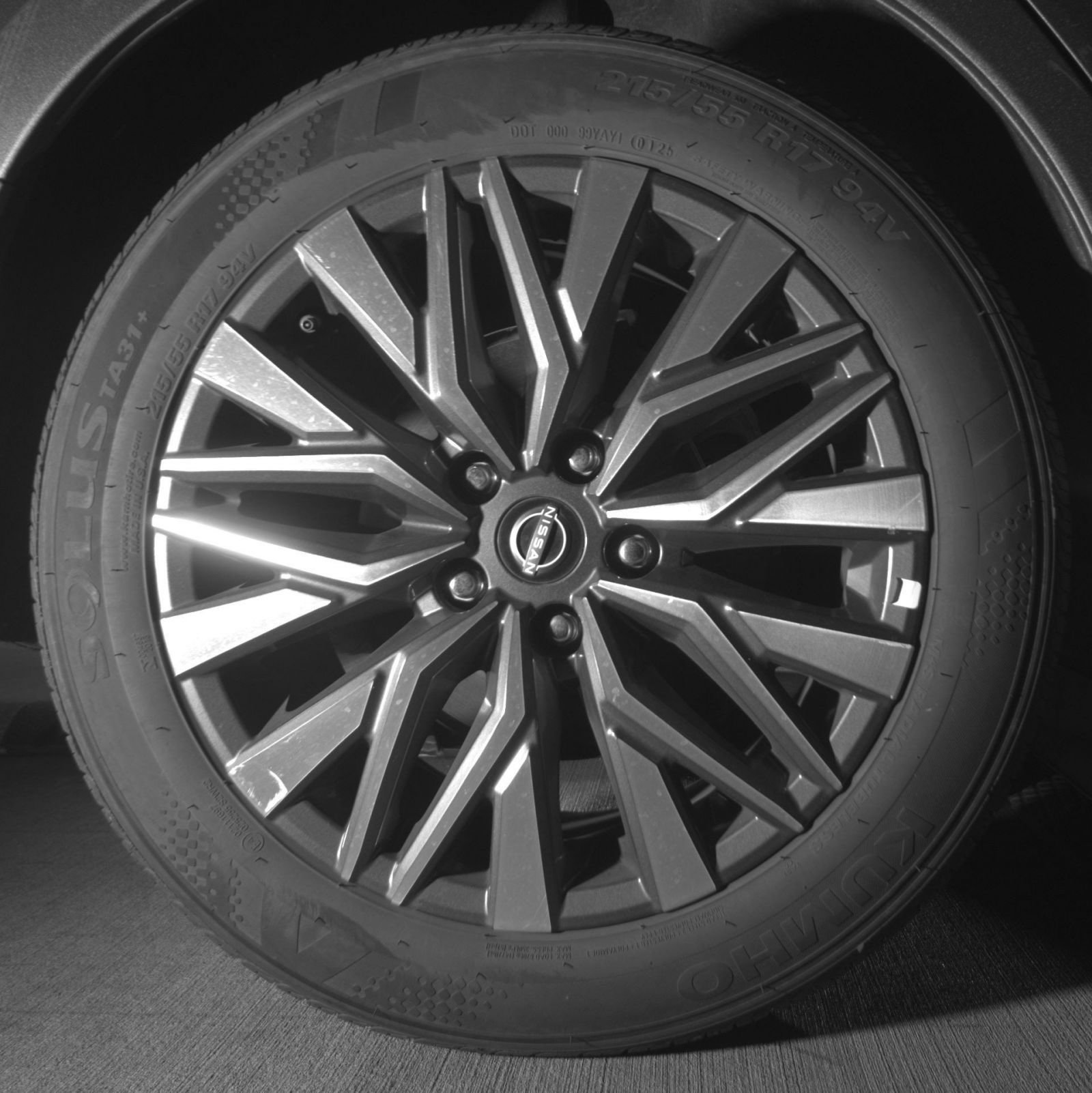 Used 2025 Nissan Altima 2.5 SV FWD image 18