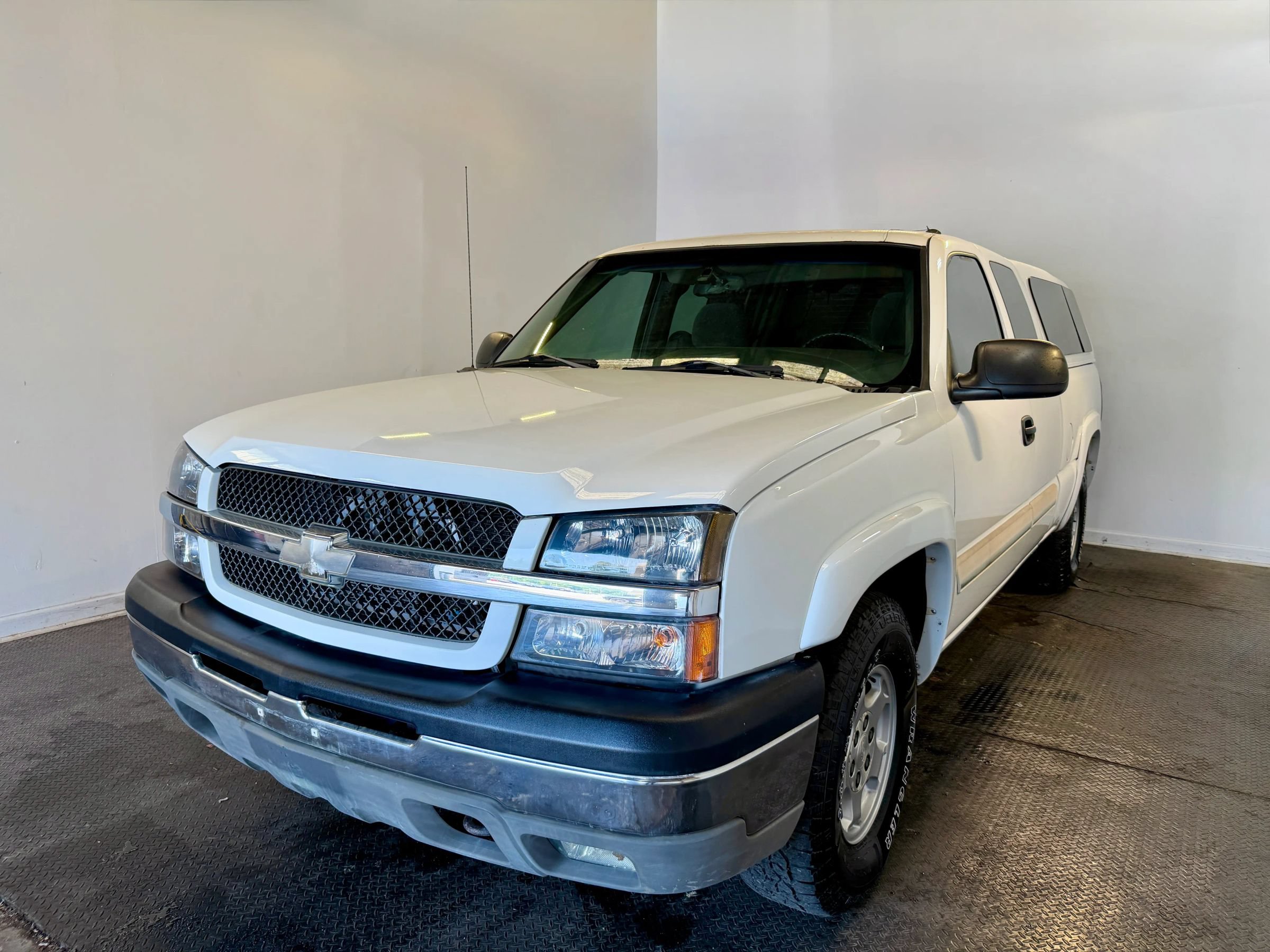 Used 2003 Chevrolet Silverado 1500 LS w/ Off-Road Package AWD/4WD image 2