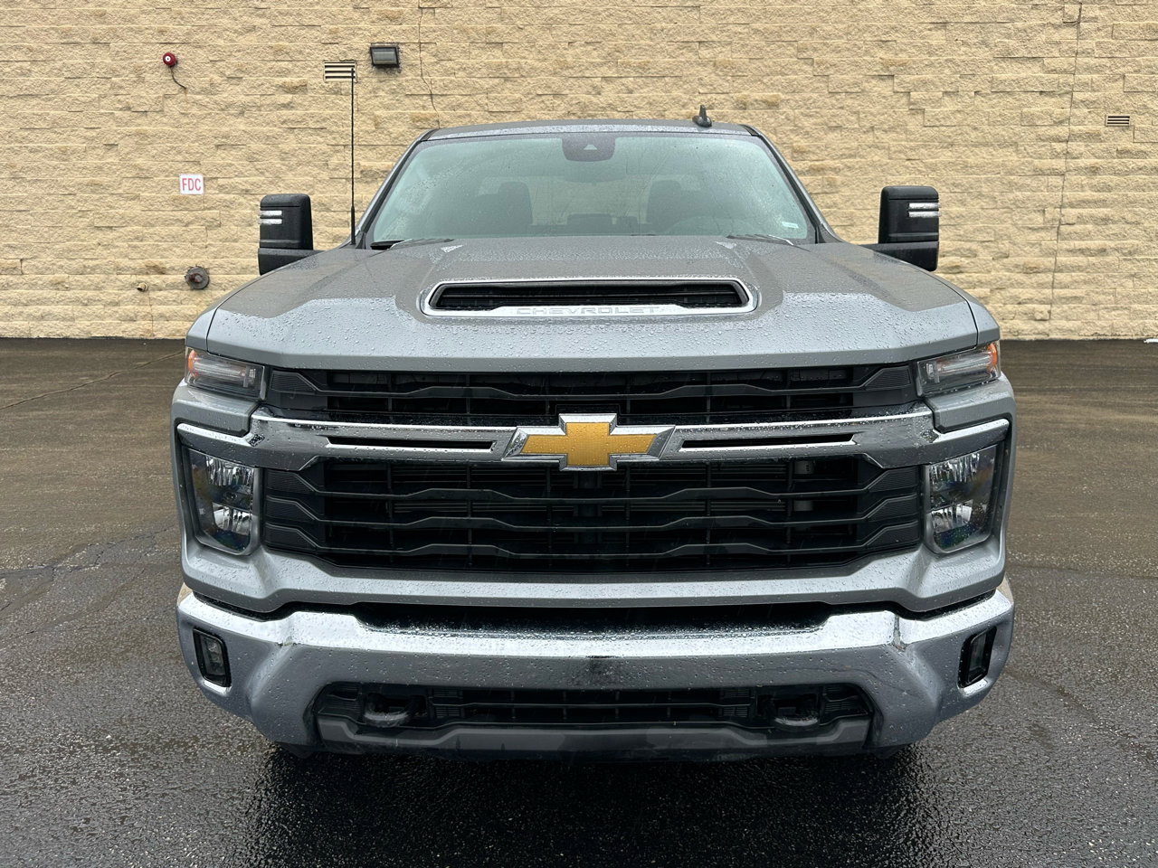 Used 2025 Chevrolet Silverado 2500 LT w/ Convenience Package image 7