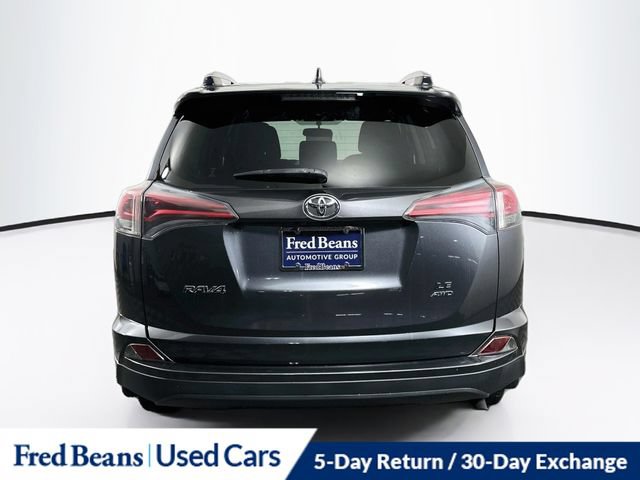 Used 2016 Toyota RAV4 LE AWD/4WD image 7
