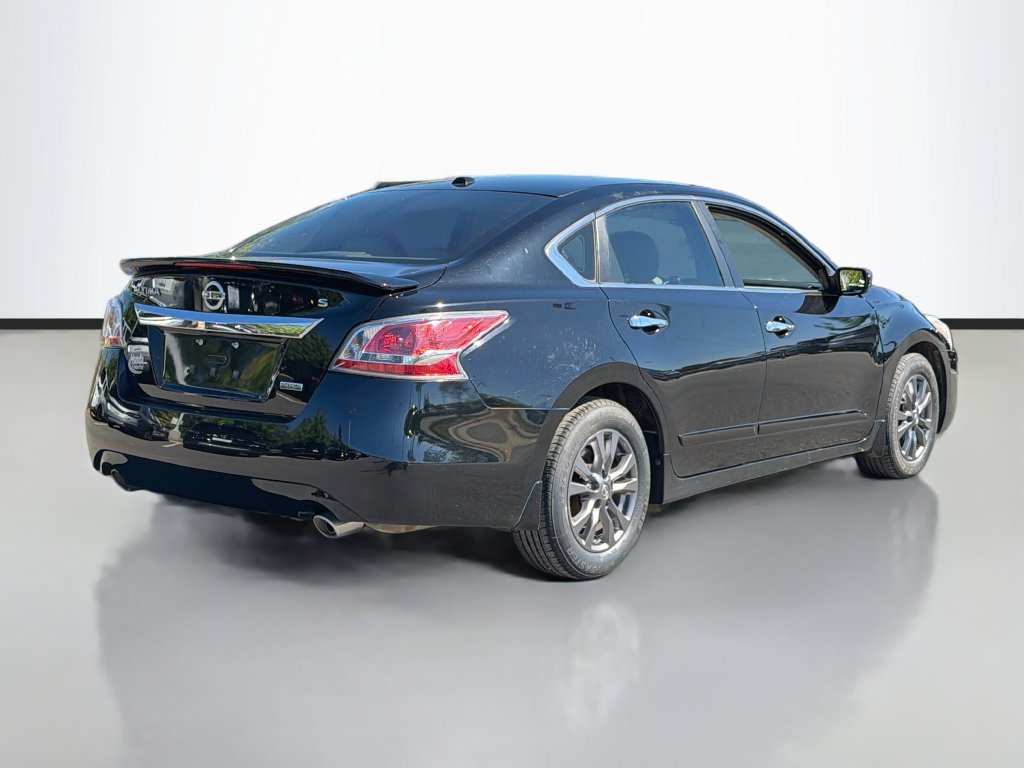 Used 2015 Nissan Altima 2.5 S w/ Special Edition Package FWD image 5