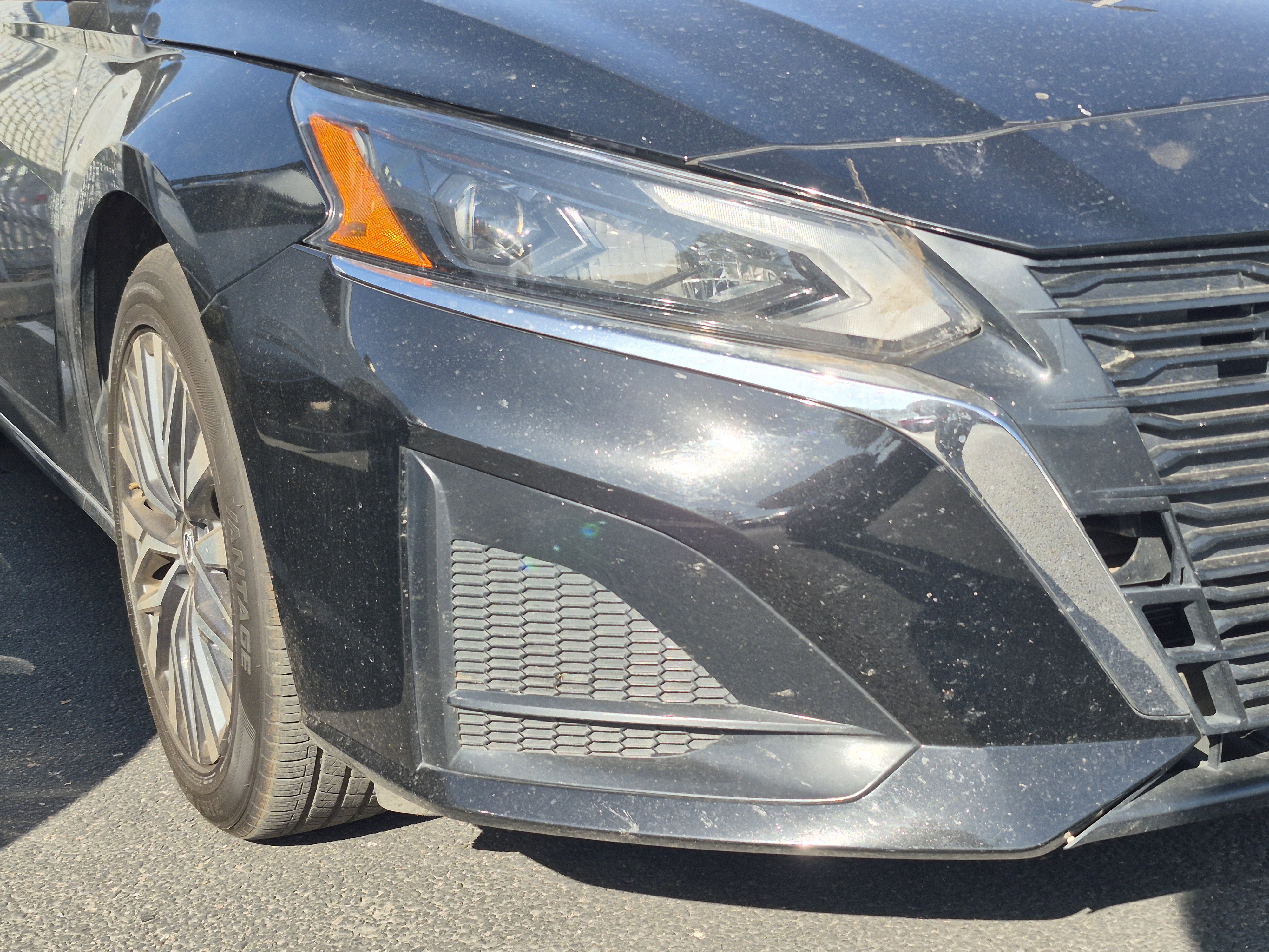 Used 2025 Nissan Altima 2.5 SV FWD image 24