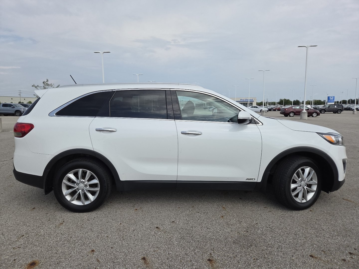 Used 2017 Kia Sorento AWD image 17