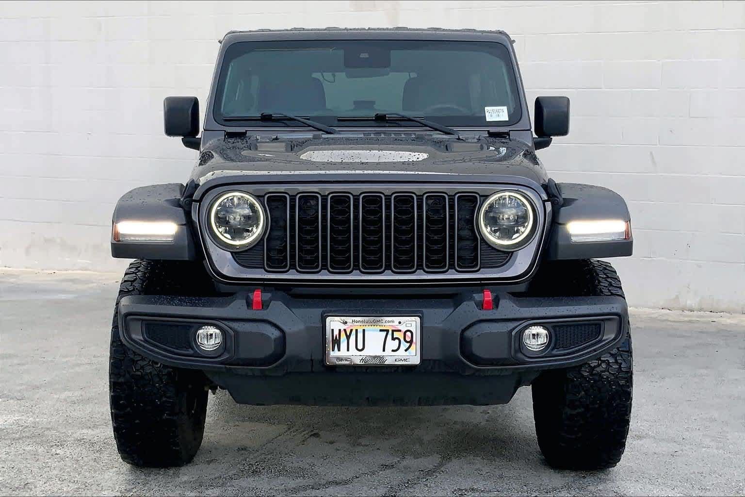 Used 2024 Jeep Wrangler Unlimited Rubicon w/ Safety Group AWD/4WD image 6