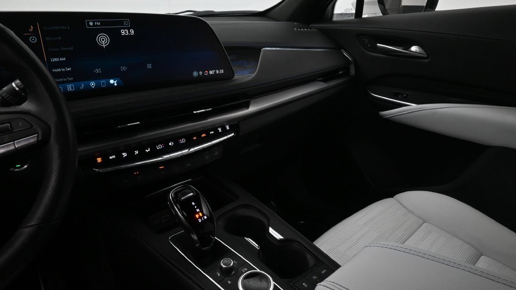 Certified 2024 Cadillac XT4 Sport FWD image 8