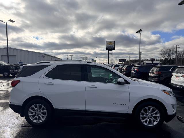 Used 2018 Chevrolet Equinox LT w/ Sun & Infotainment Package image 4