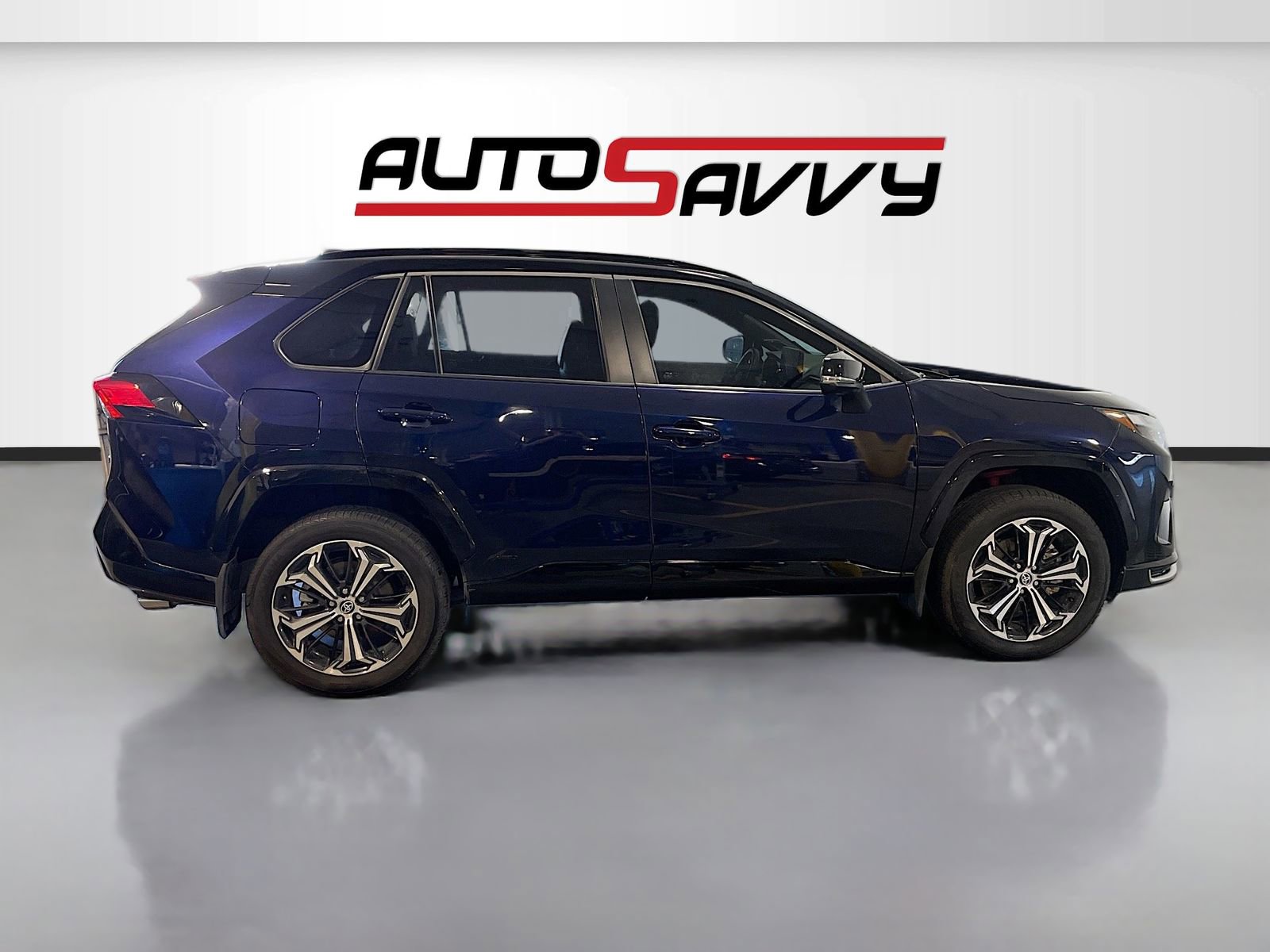 Used 2024 Toyota RAV4 XSE w/ Weather Package image 8