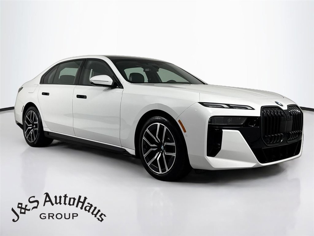 Used 2025 BMW 760i xDrive w/ Executive Package