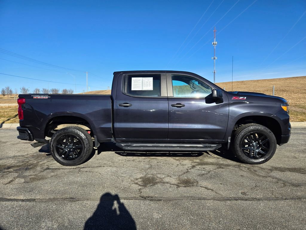 Used 2023 Chevrolet Silverado 1500 Custom Trail Boss image 2