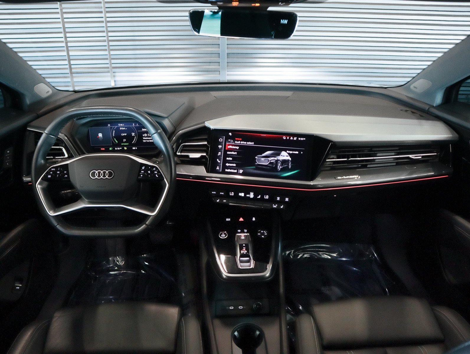 Used 2023 Audi Q4 e-tron Premium Plus w/ Premium Plus AWD/4WD image 8
