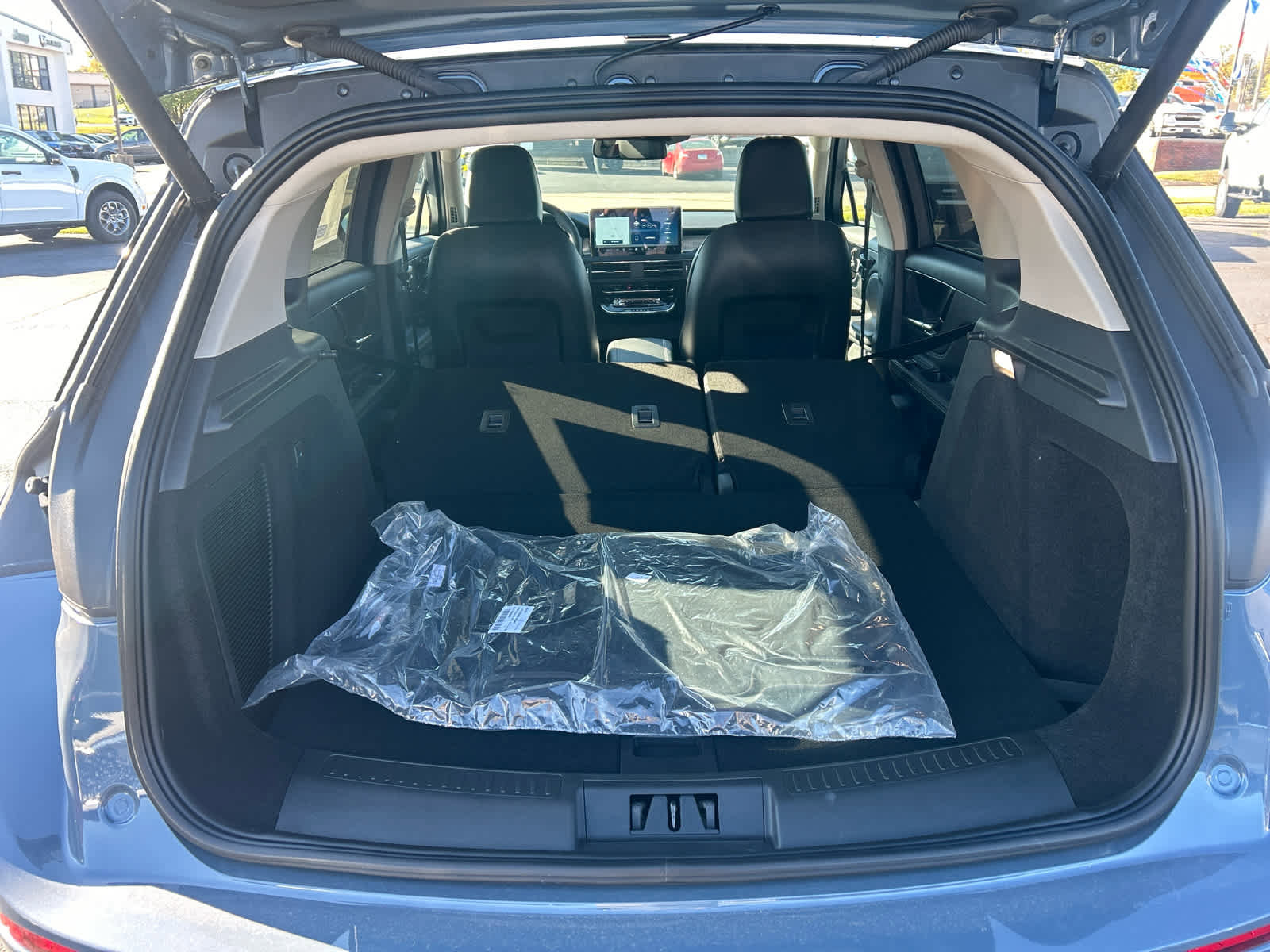 New 2026 Lincoln Corsair Premiere image 7