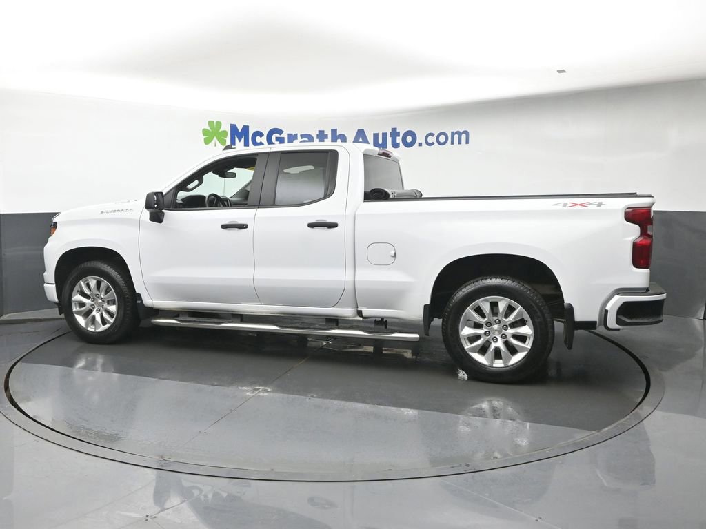 Used 2025 Chevrolet Silverado 1500 Custom AWD/4WD image 17