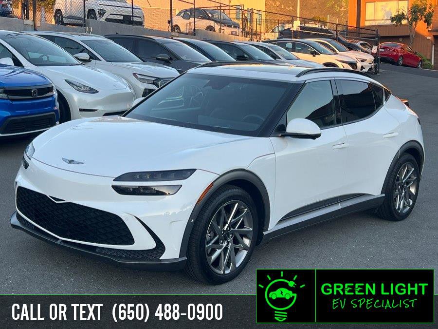 Used 2023 Genesis GV60 Advanced image 1