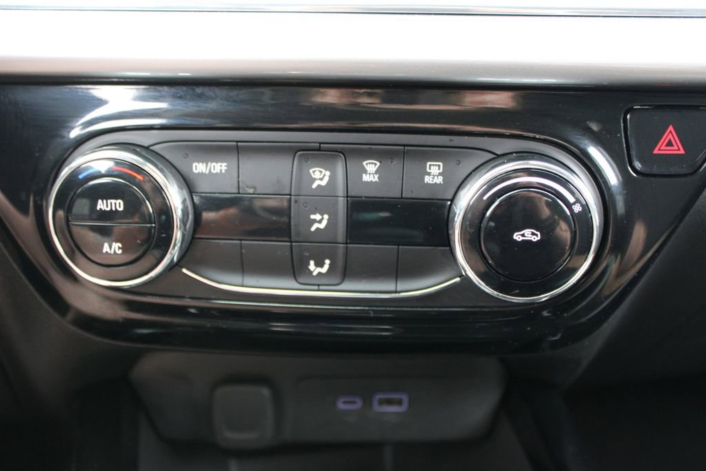 Used 2025 Chevrolet Trax LT image 42