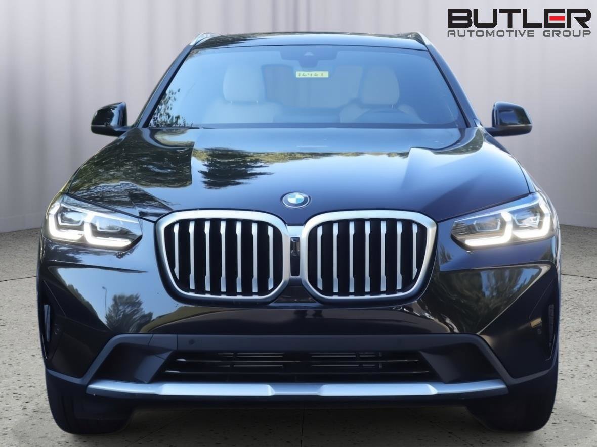 Used 2024 BMW X3 sDrive30i w/ Premium Package w/ZPA RWD image 3