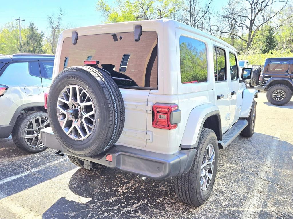 Certified 2025 Jeep Wrangler Sahara image 2