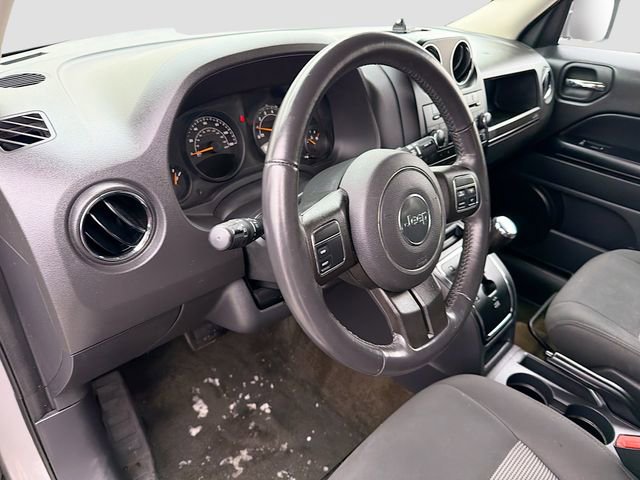 Used 2016 Jeep Patriot Latitude image 9