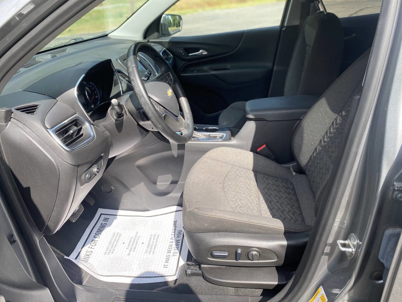 Used 2023 Chevrolet Equinox LT w/ Driver Convenience Package image 13