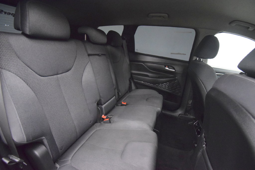 Used 2021 Hyundai Santa Fe SE FWD image 18