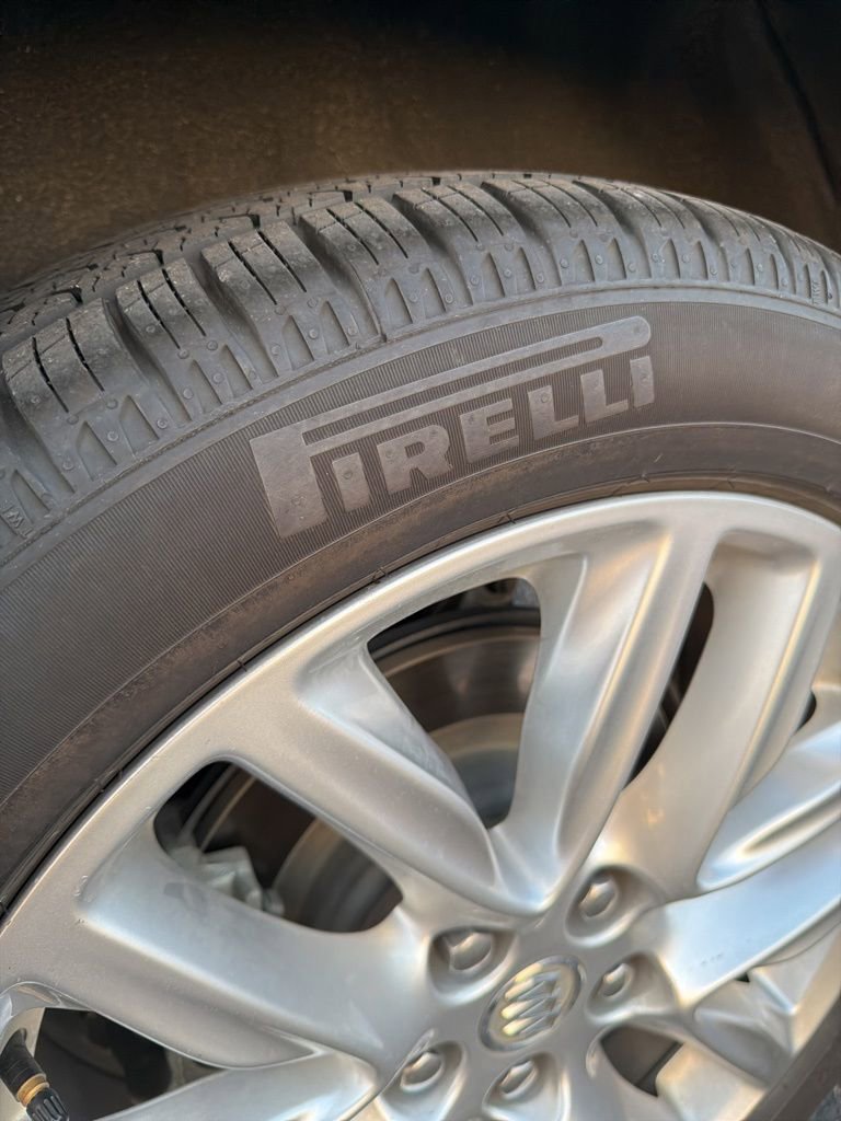 Used 2019 Buick Envision Premium w/ Driver Confidence Package AWD/4WD image 10